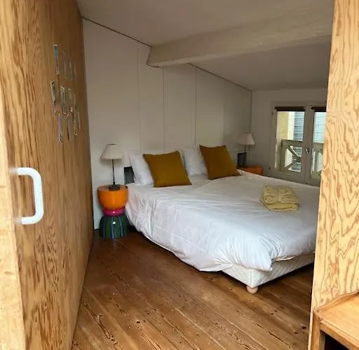 דירה Lovely Cosy Flat *